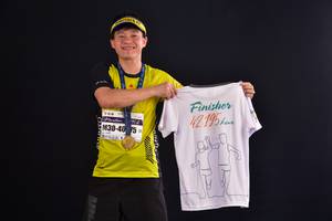 BIB: 195
                            <button type="button" onclick="openModal(9750575)" class="btn btn-primary btn-sm float-right btn-popup" data-toggle="modal" data-target=".modal-high-quality">
                        <i class="fas fa-shopping-cart"></i> Add to Cart
                    </button>
                                            <button type="button" onclick="isThisMe(9750575, true)" class="btn btn-success btn-sm float-right btn-popup btn-isme hidden" data-toggle="tooltip" data-placement="bottom" title="นี่คือรูปของคุณใช่ไหม คลิกที่นี่เพื่อเอาเข้าอัลบั้ม">
                        <i class="fas fa-plus"></i> Add to album
                    </button>
                    <button type="button" onclick="isThisMe(9750575, false)" class="btn btn-warning btn-sm float-right btn-popup btn-isnotme hidden">
                        <i class="fas fa-ban"></i> Remove from album
                    </button>